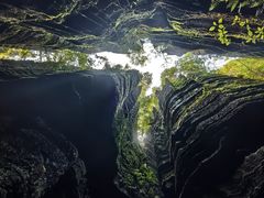 -梭布垭石林景区