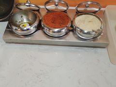 -三顾冒菜·麻辣烫(万达店)