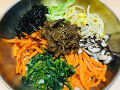 幸福满满烤牛肉饭-敏丁拌饭(中街总店)