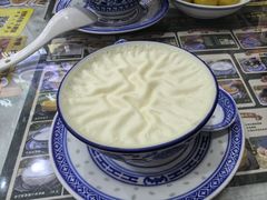 -广信牛奶甜品世家(台东店)