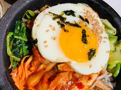 辣白菜五花肉石锅拌饭-七八冷面·延边朝鲜族美食(圣熙八号店)