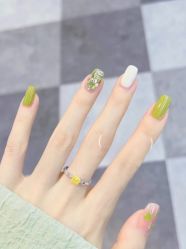 -悦指间美甲美睫