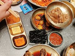 -草家酱蟹炭火烤肉店(珲春南路二店)