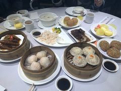 港式芝麻球-御花园·粤菜·海鲜火锅(中山公园店)