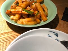 梭子蟹炒年糕-弄堂里(雨花客厅店)