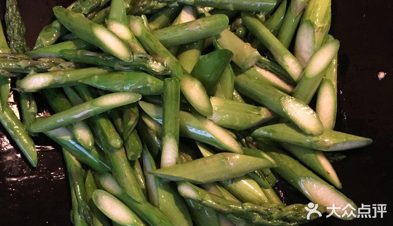 假式家常菜之美味的芦笋炒肉