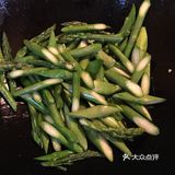假式家常菜之美味的芦笋炒肉