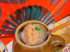 -黄记煌三汁焖锅(新佳丽江汉路店)