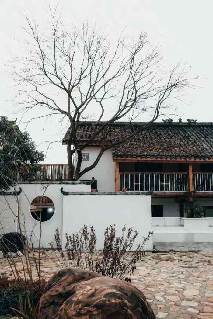 不二隐庐(三圣乡店)-"环境很好,菜品还行,就是按位上的,胃小的.