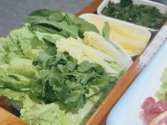 -乡土黄·鲜牛肉火锅·小龙虾(兴业街店)