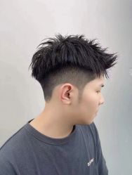 -藤野造型专业烫染接发