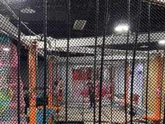 -嗨马乐动室内潮玩运动·团建·轰趴·桌游(南丰汇店)