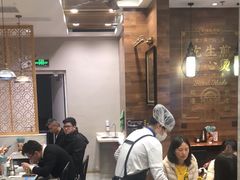 -小杨生煎(白玉兰广场店)