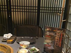 -铭牛烧肉·和牛海鲜自助(高新月牙湖店)