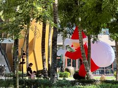 -三亚湾海居铂尔曼度假酒店