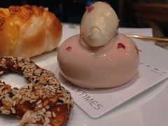 -法桐蛋糕·手作面包(万达公馆店)