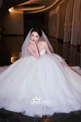 点击看大图 -艾拉·女王婚纱礼服馆