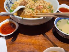 -李犟大爆鳝面·手工蟹黄包(湖滨西湖店)