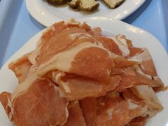 -清真磊磊烧烤老店(饮虎池街34号店)