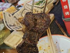 -路边边地标烧烤·川菜·小龙虾·音乐酒馆(良乡长虹店)