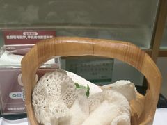 -红鼎豆捞·非遗鲍皇汤火锅(宝丰路店)