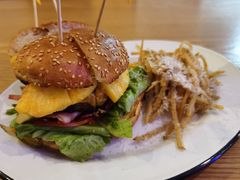 -HELLO 27 意面·沙拉·帕尼尼