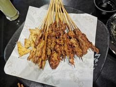 -何师烧烤·香辣蟹·川菜·30年老品牌(太古里旗舰店)