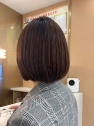 -一東造型烫发染发