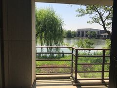 -上海怡沁园度假酒店