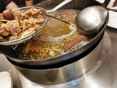 -胡须佬鸡煲四季火锅店(石厦西村直营店)