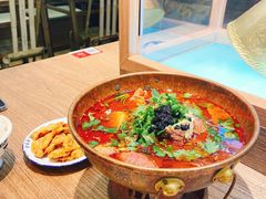 -成都你六姐·牛肉冒菜(上海环宇荟店)