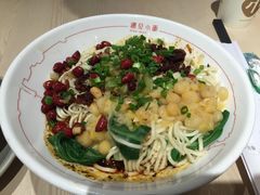 豌豆杂酱面-遇见小面(凯德广场店)
