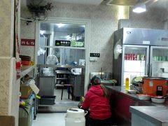 -丽丽三鲜螺蛳粉(田林路店)