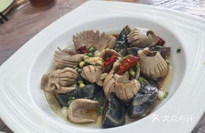 Scallion Oil Pork Kidney with Century Egg