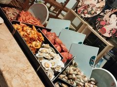 -大中华希尔顿酒店-念自助餐·嗨啤·小龙虾