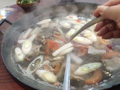 -老街烧烤大排档·地道湖北菜·龙虾馆(汉口火车站店)