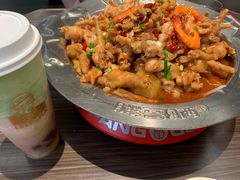 -胖哥俩肉蟹煲(湖滨银泰in77店)