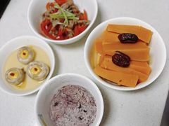 -鲸育宝宝月嫂(徐汇店)