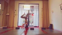 -Yvon yoga 瑜伽·精准体态管理中心