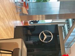 -奔驰上海利星(七宝店)