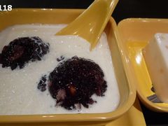 白雪黑糯米-满记甜品(王府井北京市百货大楼店)