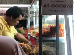 -Bánh Mì Huynh Hoa