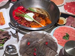 -茅草房·河畔园林火锅