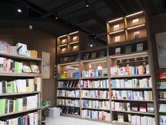 -漓江书院(三祺广场店)