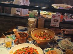 -川流不息·地道川菜·小龙虾(新松江路店)