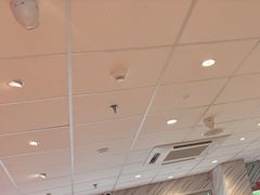 -肯德基(东安路站店)