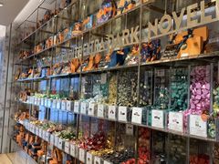 零售区-VENCHI 闻绮(北京汉光店)