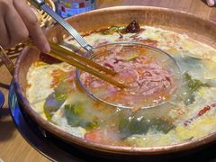 -洱火云南酸菜牛肉火锅(石景山当代商城店)