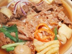 -蔡婶牛腩牛杂煲(长安万科店)