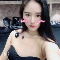-onlygirl摄影美学馆高端定制(江滩店)